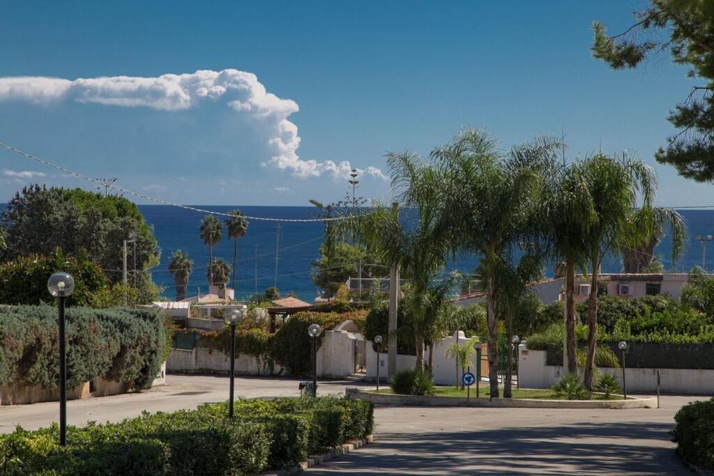 Villa Iaia Fontane Bianche Exterior photo